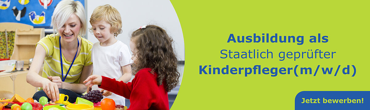 Banner Auszubildene Kinderpfleger bereitet mit Kindern das Essen vor und freut sich