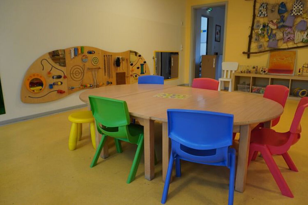 Atelier Restaurant Krippe Kta Hölderlinstraße